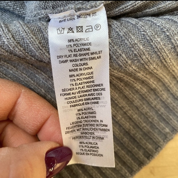 French Connection rolled turtleneck grey white sweater Xsmall - Picture 3 of 3